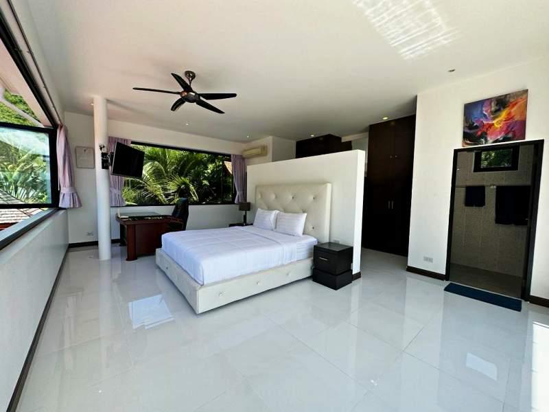 Luxurious 5-Bedroom Villa with Mountain Views in Kathu, Phuket - LUXURY house in Rawai