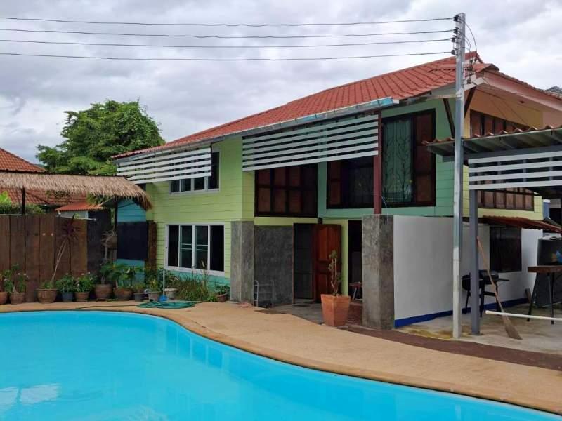 Charming Property with Private Pool Near Chiang Rai Beach – Ideal for Family or Airbnb Business - 3 houses in Chiangrai Beach